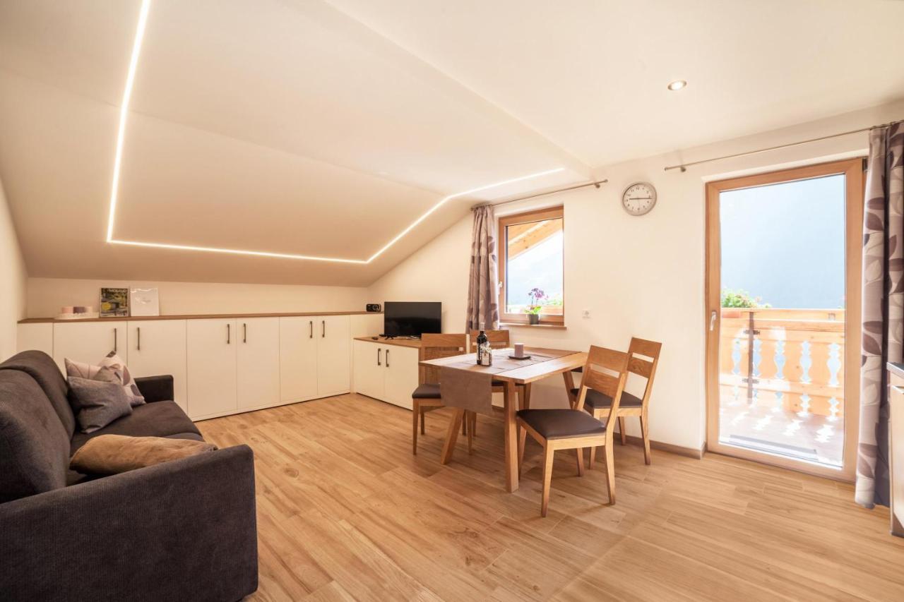 Innergasserhof Ferienwohnung Enzian San Martino In Passiria  Εξωτερικό φωτογραφία